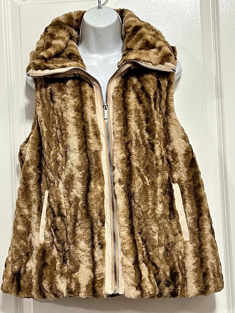 Catherine Malandrino Plush Faux Fur Zip Vest Brown Medium